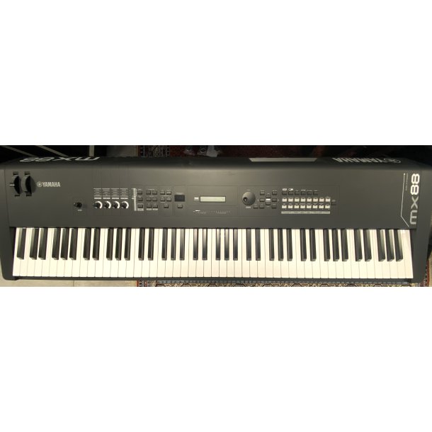 (USED) Yamaha MX88